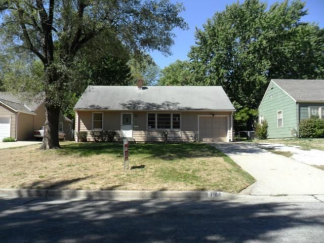 7914 Summit St, Kansas City, MO 64114