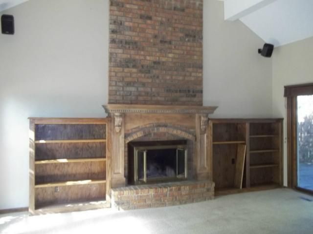 13810 W 110th Ter, Lenexa, KS 66215