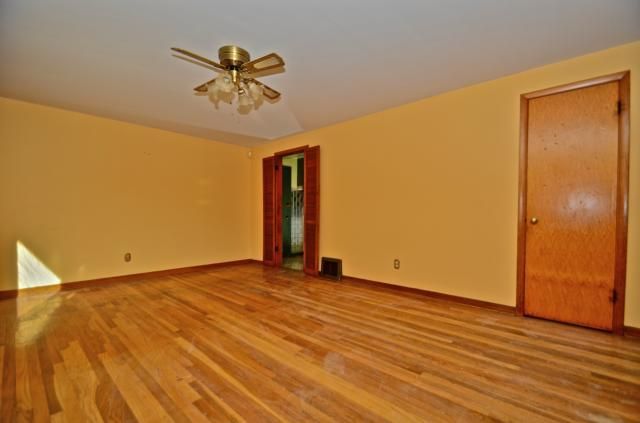 4404 E 63rd St, Kansas City, MO 64130