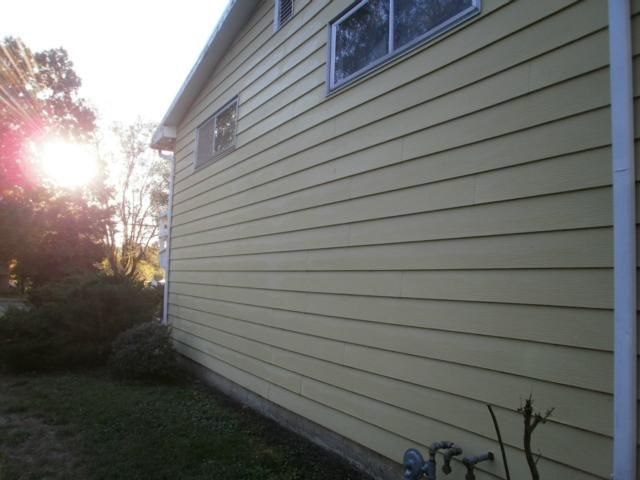 9244 Eastern Ave, Kansas City, MO 64138