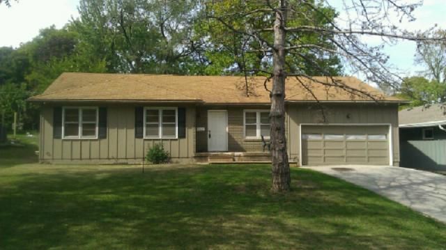 4950 Outlook St, Mission, KS 66202