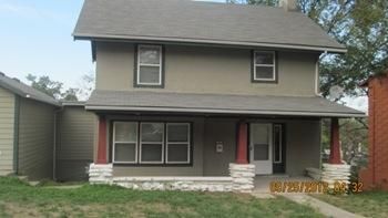2016 E 48th St, Kansas City, MO 64130