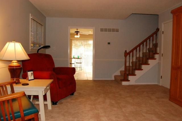 5401 W 104th St, Overland Park, KS 66207