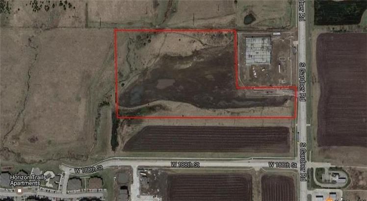 18710 Gardner Rd, Gardner, KS 66030