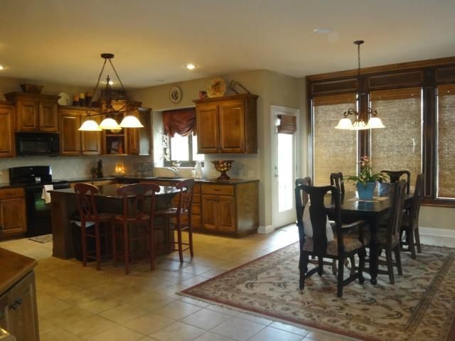 24040 W 114 Pl, Olathe, KS 66061