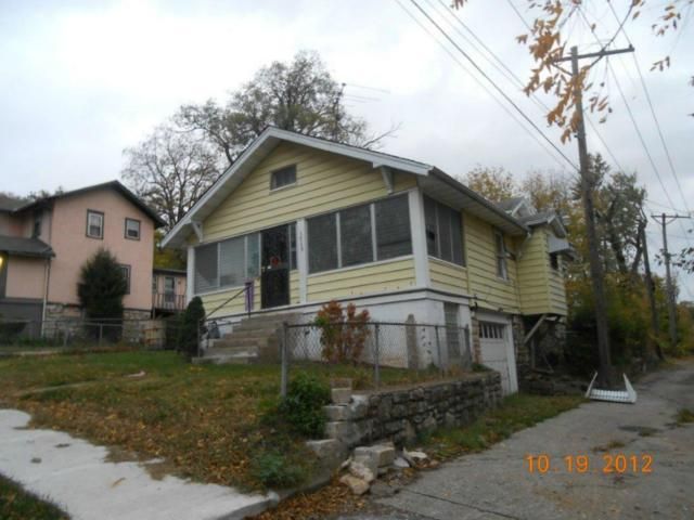 1715 E 25th St, Kansas City, MO 64108