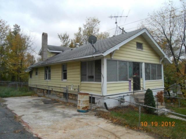 1715 E 25th St, Kansas City, MO 64108