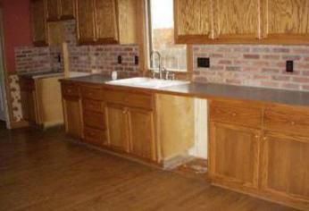 7810 N Conant Ave, Kansas City, MO 64152