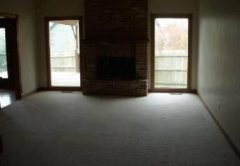 7810 N Conant Ave, Kansas City, MO 64152