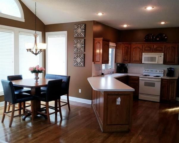 14713 Walmer St, Overland Park, KS 66223