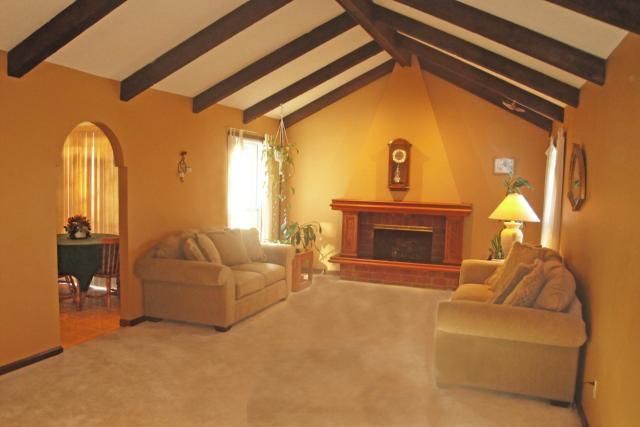 10503 NW 58th St, Kansas City, MO 64152