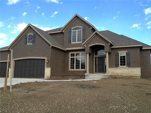15664 Barton St, Overland Park, KS 66221