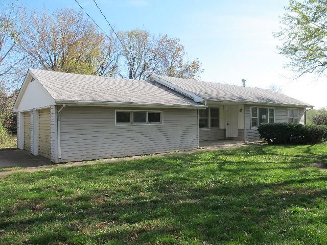 7409 Irwin Rd, Kansas City, MO 64133