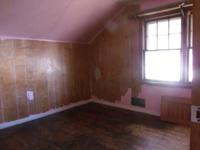 7402 E 56th Ter, Kansas City, MO 64129