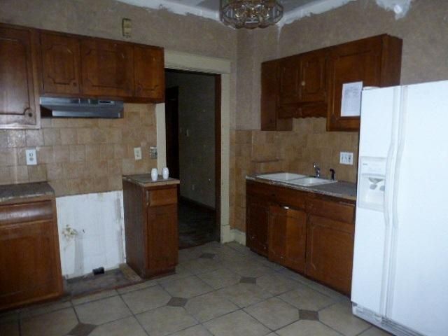4620 E 6th St, Kansas City, MO 64124