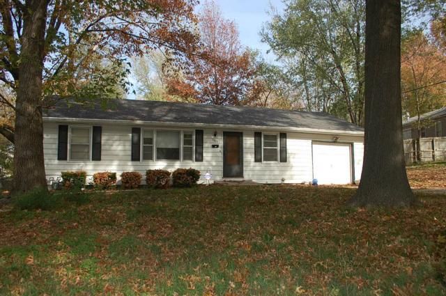 5804 E 100th St, Kansas City, MO 64134