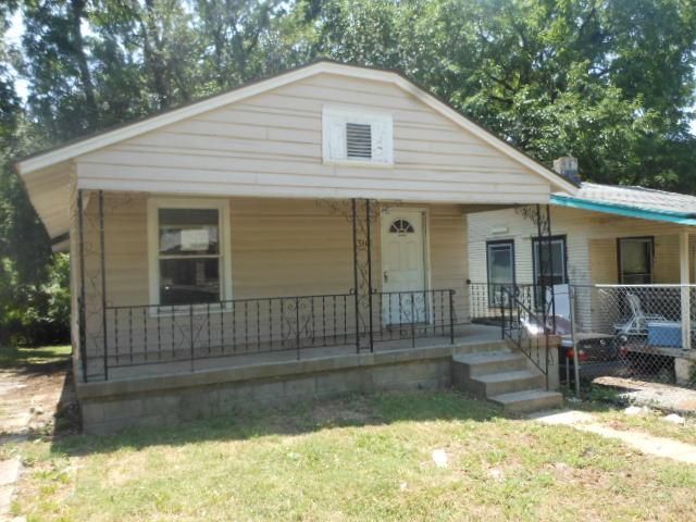 3407 E 62nd St, Kansas City, MO 64130