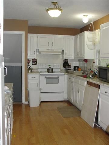 8110 E 133 Ter, Grandview, MO 64030