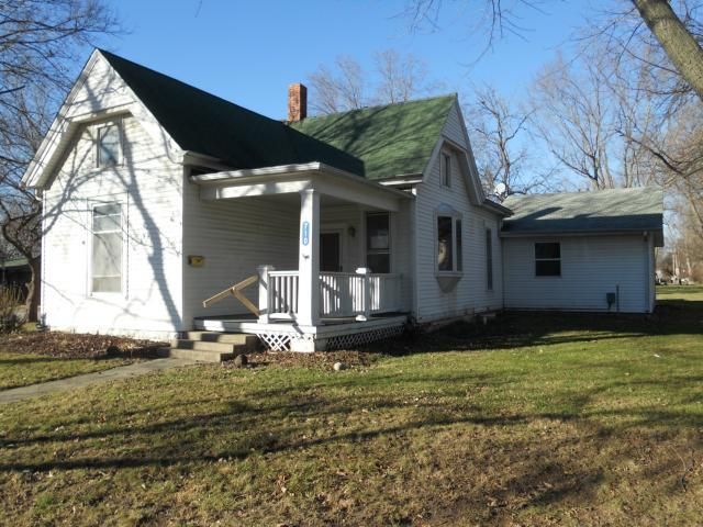 710 W Clay Ave, Plattsburg, MO 64477