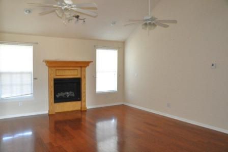 1508 W 7th St Ter, Knob Noster, MO 65336