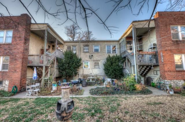 4327 Mercier St, Kansas City, MO 64111