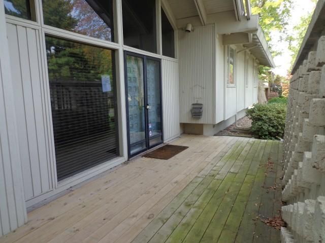 801 W 114th Ter, Kansas City, MO 64144
