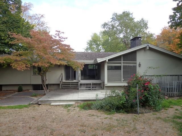 801 W 114th Ter, Kansas City, MO 64144