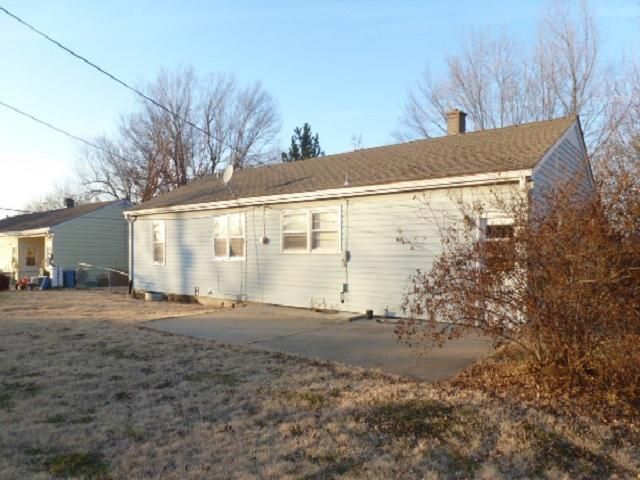 5705 E 109th Ter, Kansas City, MO 64134