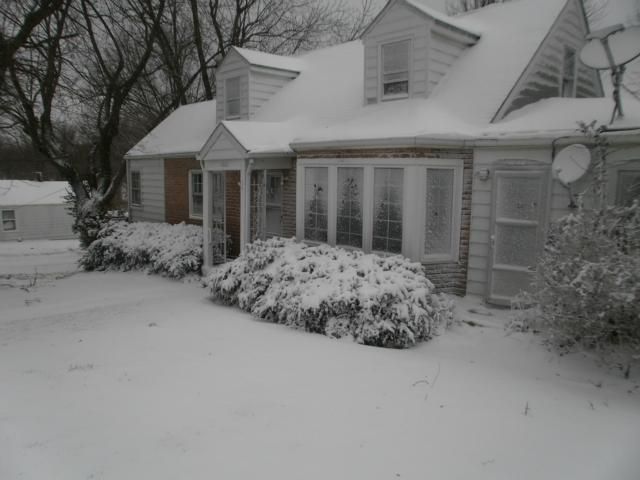 1206 E Salisbury Rd, Independence, MO 64050