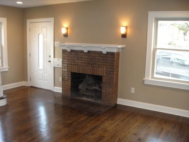 4324 Holly St, Kansas City, MO 64111