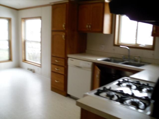 300 W Cedar St, Chilhowee, MO 64733