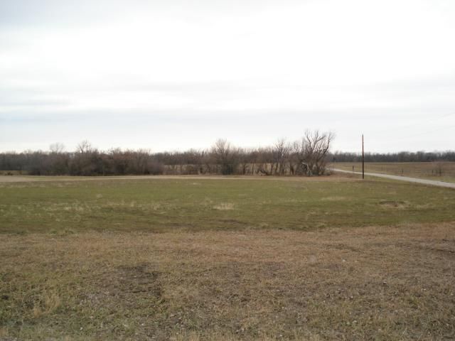 P-2-3 2100 Rd, Wellsville, KS 66092