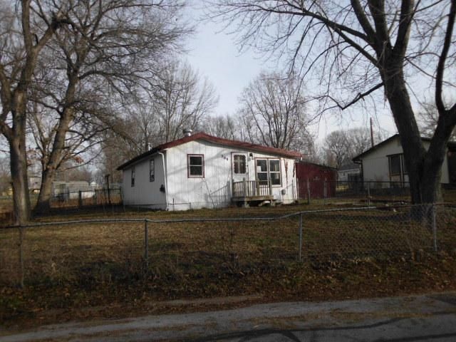 209 Bingaman Dr, Glenaire, MO 64068