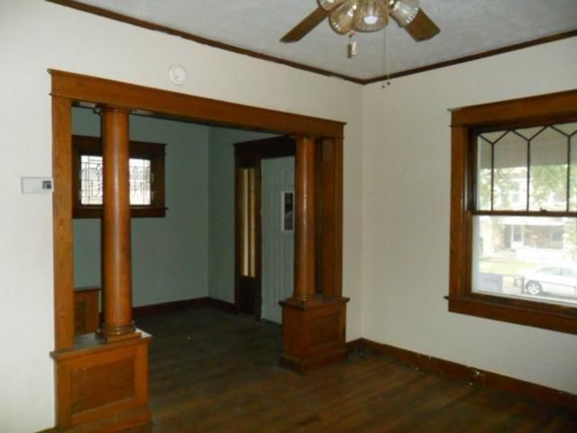 100 N Lawn Ave, Kansas City, MO 64123
