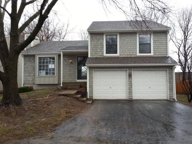 12366 W 107th Ter, Overland Park, KS 66210