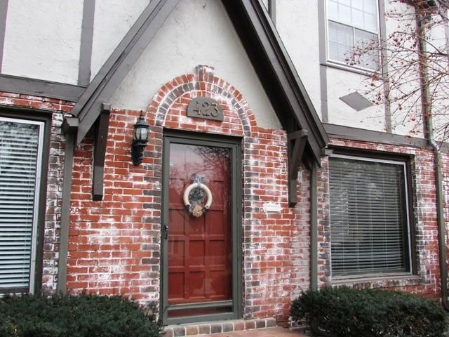 423 E 79 Ter, Kansas City, MO 64131