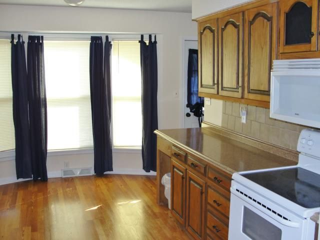 6129 Larson Ave, Kansas City, MO 64133