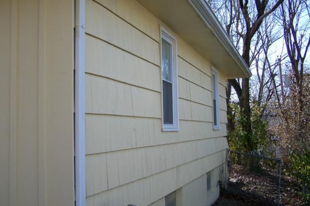 5905 E 96th Ter, Kansas City, MO 64134