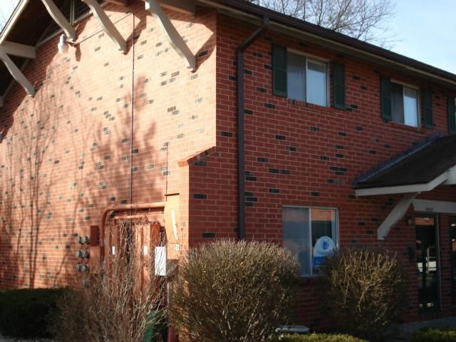 9637 Outlook St, Overland Park, KS 66207