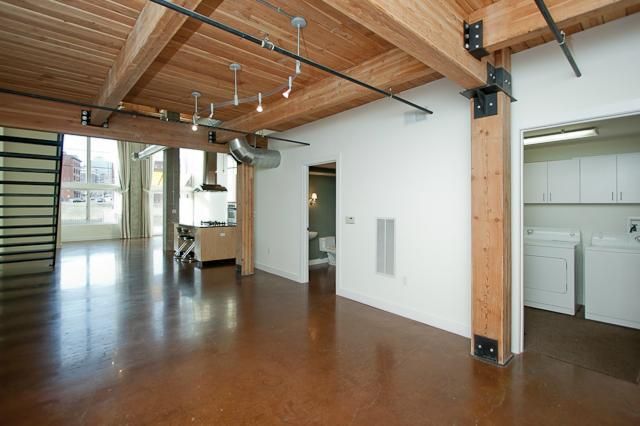 210 W 5th #107 St, Kansas City, MO 64105