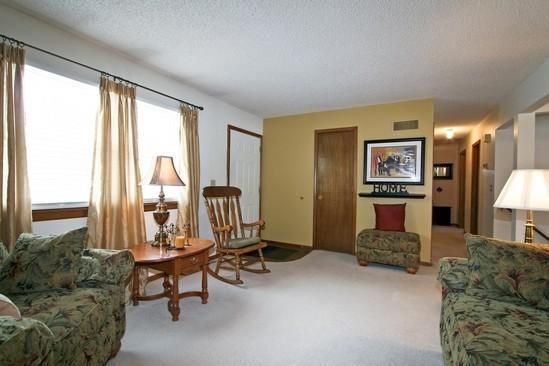 121 NE 109th Ter, Kansas City, MO 64155