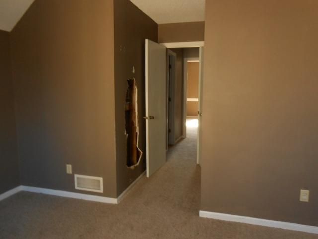 7837 Oregon Ave, Kansas City, MO 64151