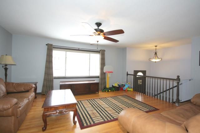 406 E 91st St, Kansas City, MO 64131