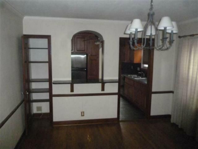633 E 73rd St, Kansas City, MO 64131