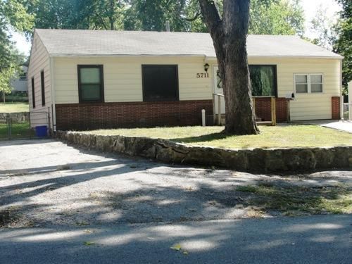 5711 E 101st Ter, Kansas City, MO 64137