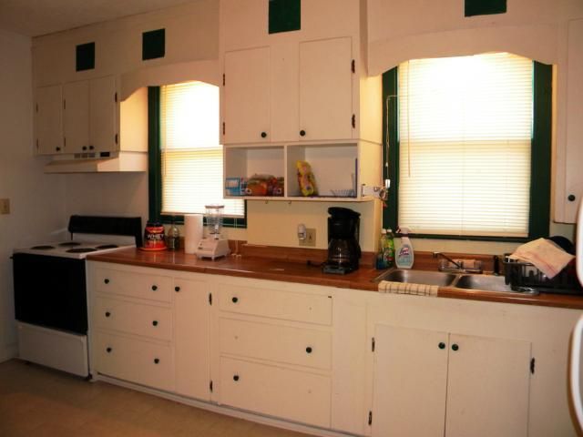 650 Marshall St, Leavenworth, KS 66048