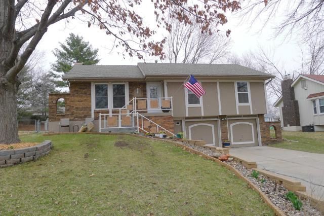 7506 NW 76 Ter, Kansas City, MO 64152