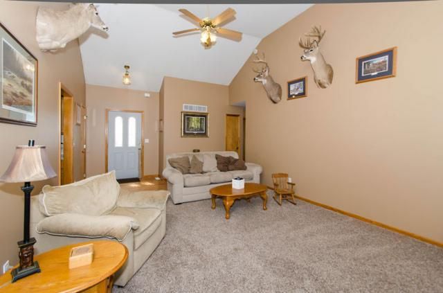 822 E 12th St, Eudora, KS 66025