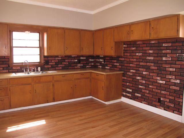 2020 S 5th St, Leavenworth, KS 66048