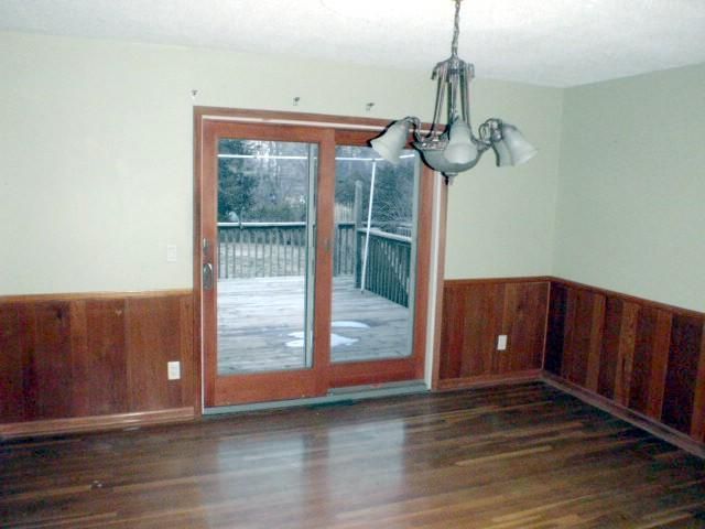 1318 E 100th Ter, Kansas City, MO 64131